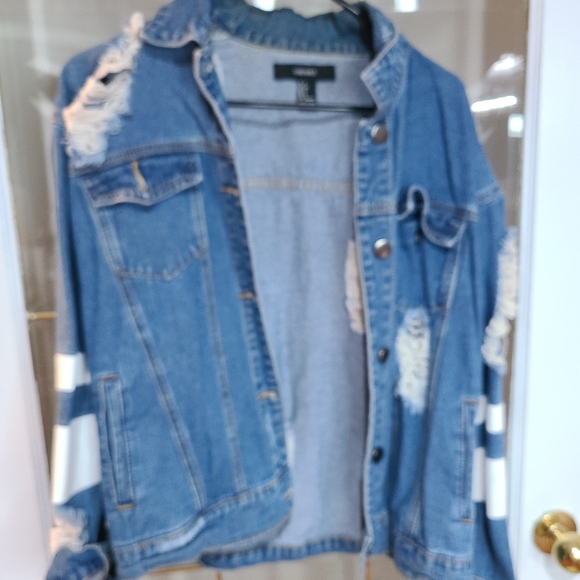 Forever21 Jean Jacket - Sm - Picture 3 of 3